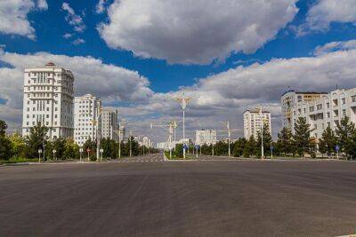 Турфирмы РФ: “Не блещущую достатком” жизнь обычных жителей Туркменистана туристам не показывают