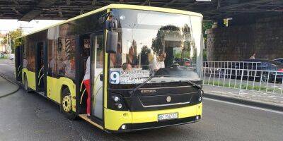 Во Львове повысили стоимость проезда в автобусах до 15 гривен