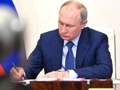 Путин подписал указ, определяющий новый порядок расчета с «недружественными» странами