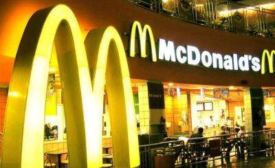 "Весело и вкусно" или "Свободная касса": в россии предложили аналоги McDonalds