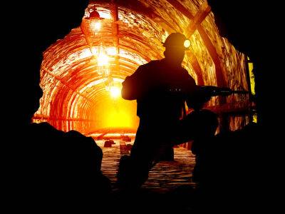 В Торецке под землей застряли более 100 шахтеров