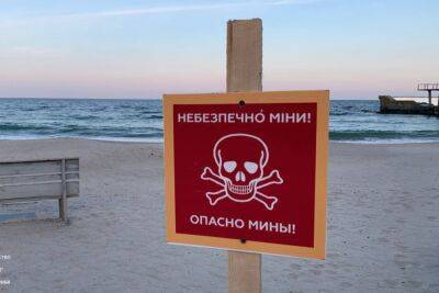 Одесситов умоляют не выходить на пляж: "Пожалуйста, подумайте, что вы делаете"