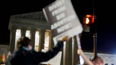 Politico рассказал о готовящемся отмене федерального права на аборты в США