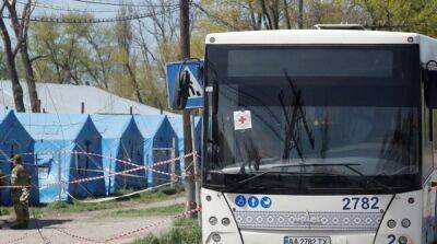 Пока только 3 из 14 эвакуационных автобусов из Мариуполя доехали до Запорожья – мэр