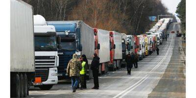 На границе с Польшей во Львовской области есть очереди грузовиков — Козицкий