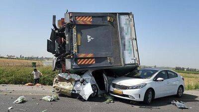 Трагедия на шоссе возле Ашдода: грузовик рухнул на машины с людьми