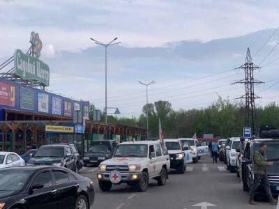 Эвакуированные из "Азовстали" люди прибыли в Запорожье. Фото и видео