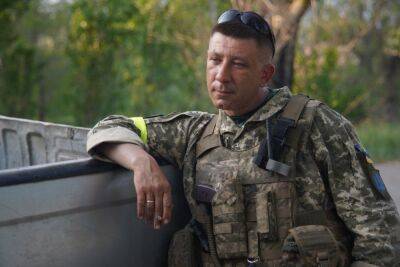 Одесского бойца наградили орденом и оружием за вывод раненых из полного окружения