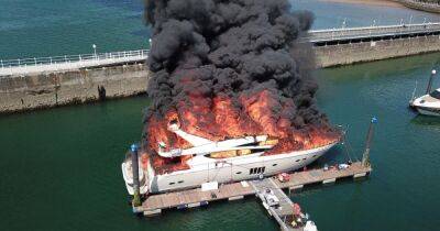 В Британии загорелась и затонула шикарная яхта за 10 миллионов долларов