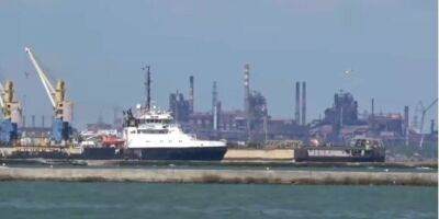 Оккупанты анонсировали «национализацию» суден в порту Мариуполя