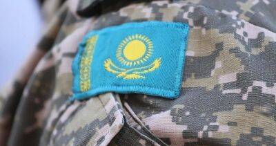 В Казахстане военным разрешили досрочно использовать пенсионные накопления