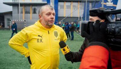 Козловский: Если Зеленский остается в Украине, то почему мы должны куда-то бежать и играть за границей?