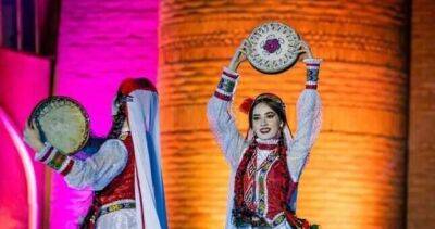 Ансамбль из Таджикистана поразил зрителей международного фестиваля танца "Лазги".