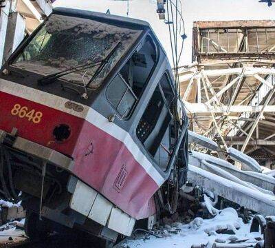 Несмотря на уничтожение трамвайных подстанций, в Харькове на спуске Веснина начали реконструкцию путей