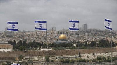 Храмовая гора открылась для евреев: начались арабские беспорядки