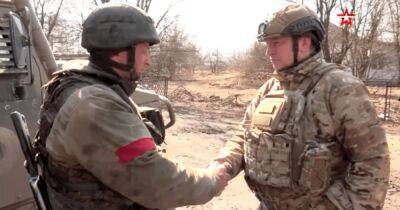 Российский генерал наградил своего сына за "освобождение" Черниговской области, — BBC