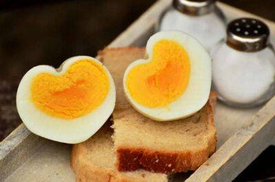 Диетологи рассказали, как влияет на организм ежедневное употребление двух яиц