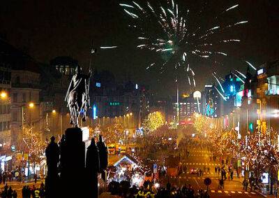 Как встретили Новый год в центре Праги: видео