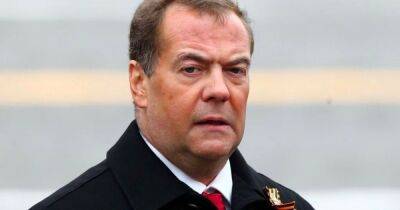 Вслед за Песковым. Медведев публично оскорбил президента Польши