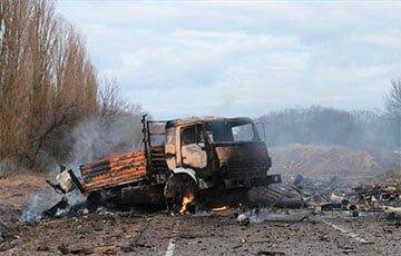 Вертолет и 19 танков: обнародованы потери россиян на Донбассе за сутки