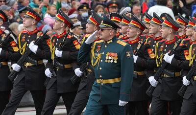 Тюмень встречает 9 мая шествием «Бессмертного полка» и концертами во дворах ветеранов