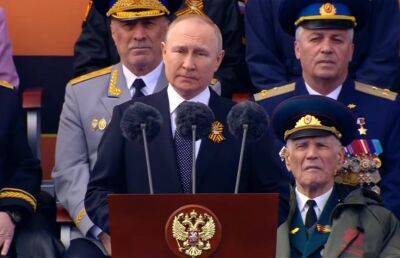 Путин заявил, что на параде в Москве участвуют военнослужащие, которые приехали из зоны боевых действий в Донбассе