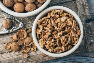Медики рассказали, как влияет на здоровье употребление пяти грецких орехов в день