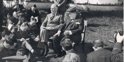 «В один момент Британия воевала сама». Как сравнения Зеленского и Черчилля помогают объединять общество — интервью с ученым