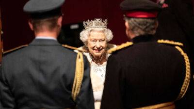 Королева Елизавета II пропустит церемонию открытия парламента