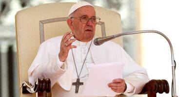 «Зависит жизнь миллионов людей». Папа римский призвал не использовать зерно как оружие на войне