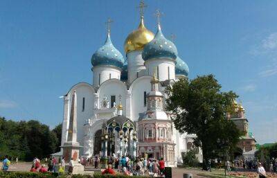 В России начала действовать программа бесплатных поездок для школьников