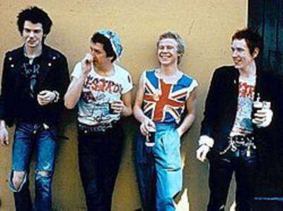 Даниэл Бойл - На канале FX на Hulu состоялась премьера сериала Денни Бойла о легендарной панк-группе Sex Pistols - lenta.ua - Украина