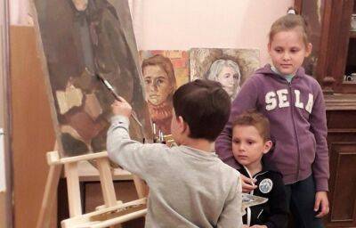 Тверской императорский дворец приглашает детей в мастерскую художника