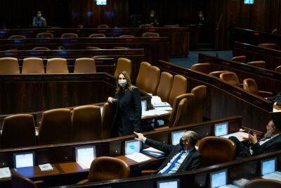 Ринуаи-Зуаби снова проголосует против закона об Иудее и Самарии, Нир Орбах остался в коалиции до среды