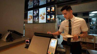 Освободилась касса: российский McDonald's раскрыл секреты перезапуска сети