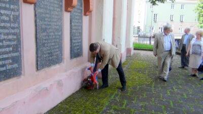 В столице Литвы память Петра I почтили у церкви, где он крестил прадеда Пушкина