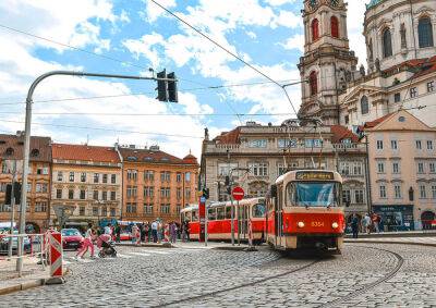 С воскресенья в Праге изменятся условия бесплатного проезда беженцев