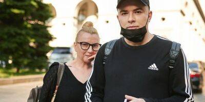 После концерта в метро. Андрей Данилко прогулялся по Киеву с «мамой» Сердючки — фото