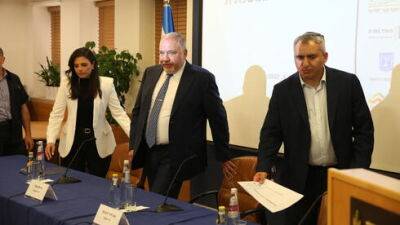 Либерман , Элькин и Шакед представили план борьбы с дефицитом жилья в Израиле