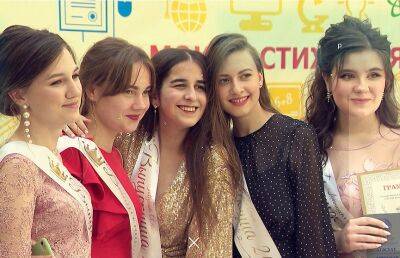 В Беларуси прошли выпускные вечера: как это было