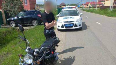 В Тюменском районе задержали 17-летнего подростка на мотоцикле