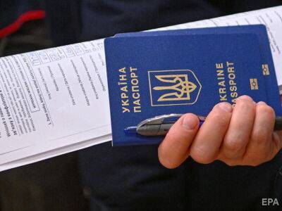Украина приняла решение разрешить оформление за пределами страны загранпаспорта и обычного паспорта - gordonua.com - Россия - Украина