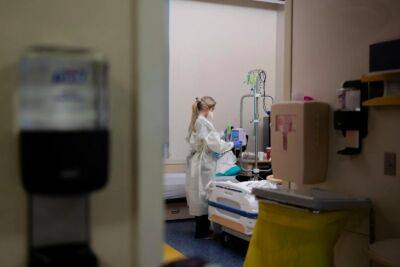 Иммунолог объяснил, что произошло с коронавирусом из-за войны в Украине