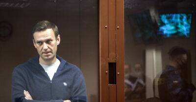Навального увезли из колонии в неизвестном направлении
