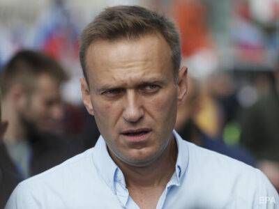 Навального перевезли в колонию строгого режима
