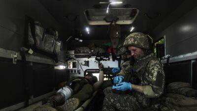 Украина ежедневно теряет в Донбассе до 1 тыс. человек убитыми и ранеными