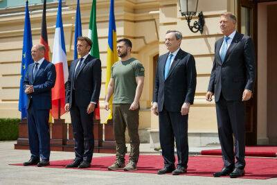 Лидеры ЕС пообещали Украине «помощь до победы»