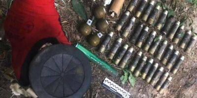 Пригодные боеприпасы передали ВСУ. Под Киевом обнаружили скрытый российскими войсками арсенал оружия