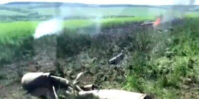 На границе с Украиной разбился российский военный самолет — видео