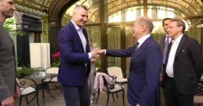 Кличко встретился с Шольцем и подчеркнул необходимость мощной помощи и поддержки членства Украины в ЕС